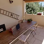 Parentale Proche D'uzes Avec Petit Dejeuner Δωμάτια σε οικογενειακή κατοικία *