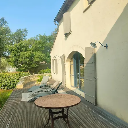 Проживание в семье Parentale Proche D' Uzes Avec Petit Dejeuner Arpaillargues-et-Aureillac