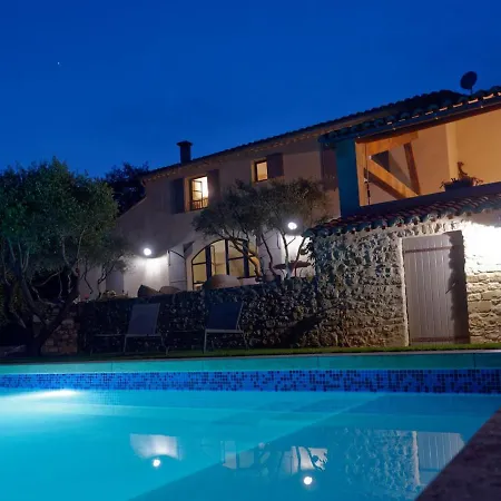 Parentale Proche D'uzes Avec Petit Dejeuner Arpaillargues-et-Aureillac
